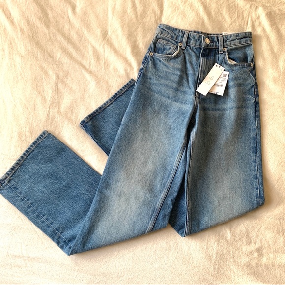 Zara High Waist Wide Leg Jeans - Picture 2 of 11